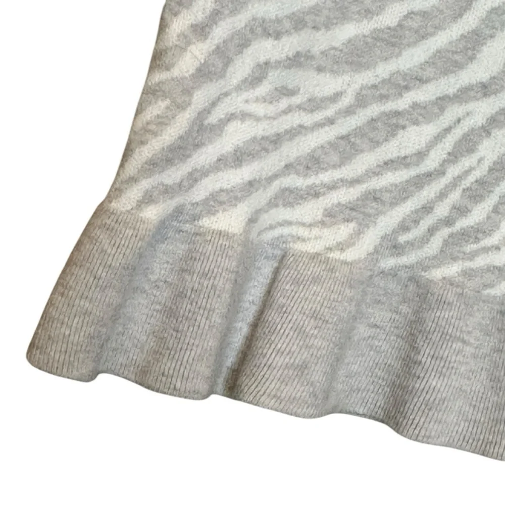 Dolan Womens Skirt XS Sweater Knit Animal Print Zebra Ruffle Hem Grey Wool